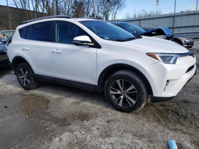 Photo 3 VIN: 2T3RFREV7JW779036 - TOYOTA RAV4 