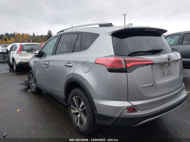 Photo 2 VIN: 2T3RFREV7JW786066 - TOYOTA RAV4 