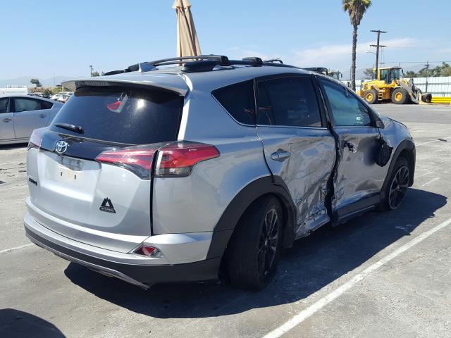 Photo 3 VIN: 2T3RFREV7JW810978 - TOYOTA RAV4 ADVEN 