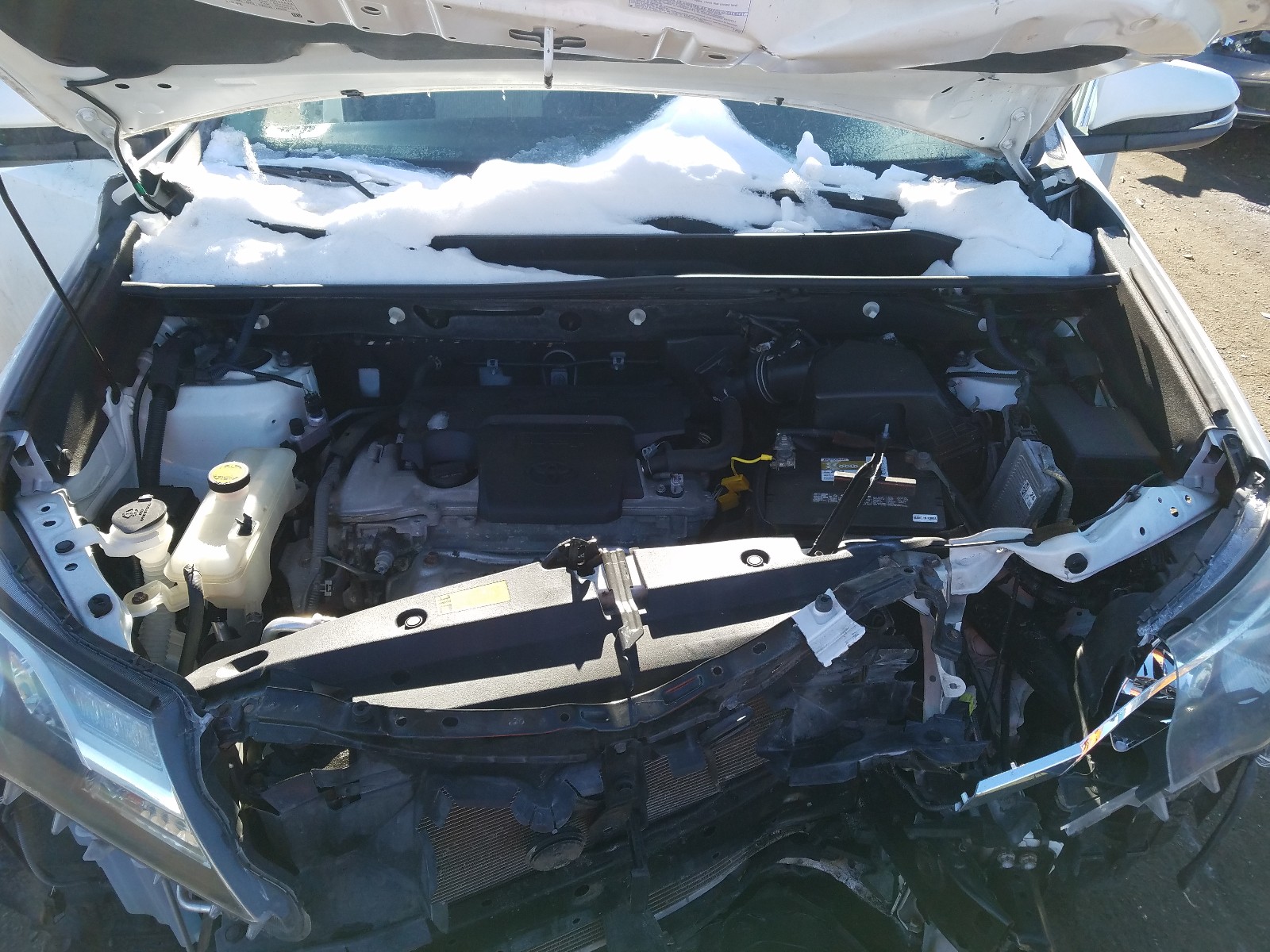 Photo 6 VIN: 2T3RFREV8DW003437 - TOYOTA RAV4 XLE 