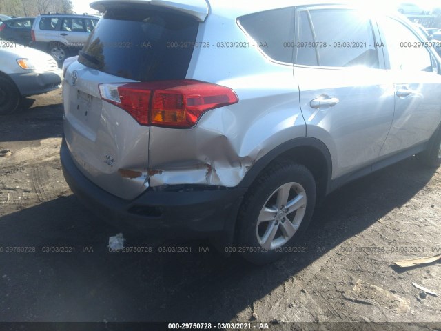 Photo 5 VIN: 2T3RFREV8DW107832 - TOYOTA RAV4 