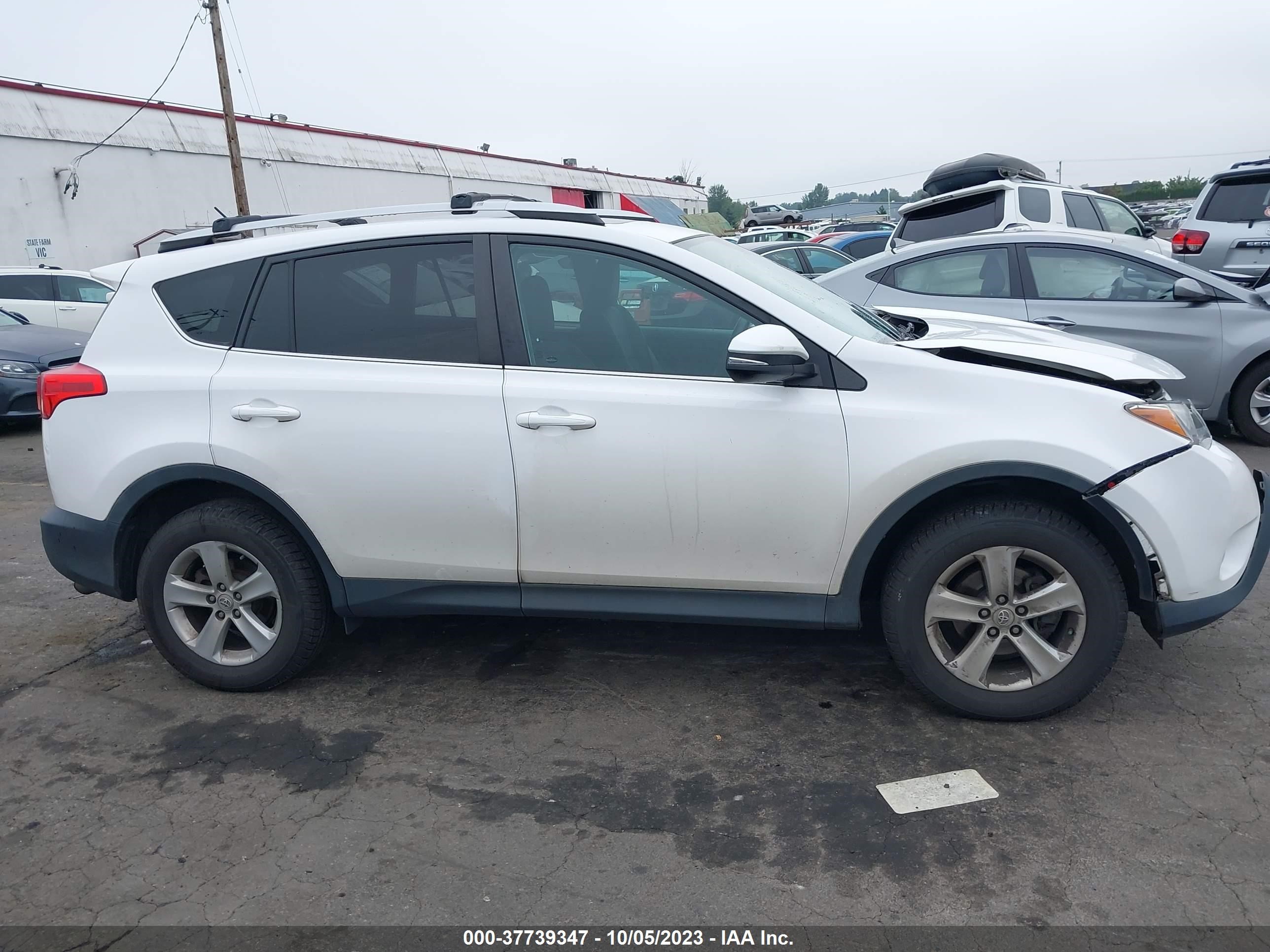 Photo 12 VIN: 2T3RFREV8DW118765 - TOYOTA RAV 4 