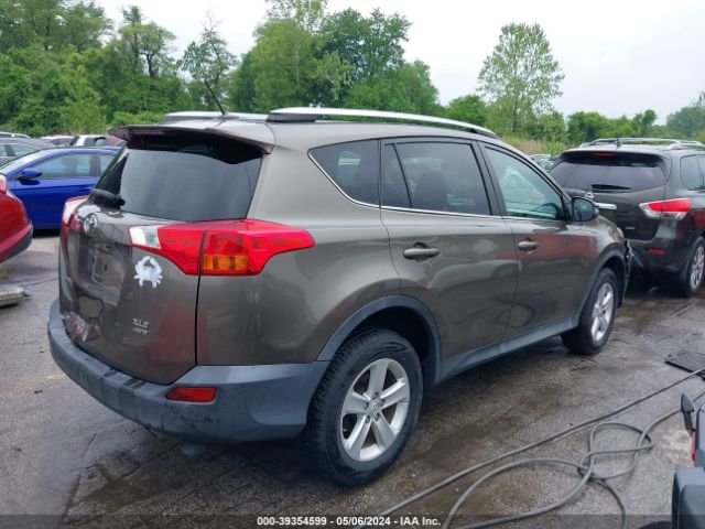 Photo 3 VIN: 2T3RFREV8DW122010 - TOYOTA RAV4 