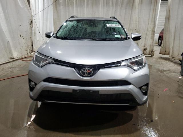 Photo 4 VIN: 2T3RFREV8HW687444 - TOYOTA RAV4 