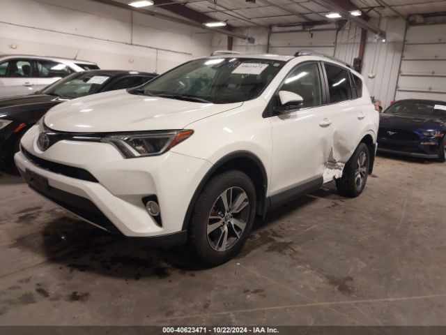 Photo 1 VIN: 2T3RFREV8JW723560 - TOYOTA RAV4 