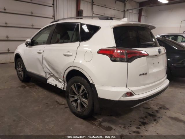 Photo 2 VIN: 2T3RFREV8JW723560 - TOYOTA RAV4 