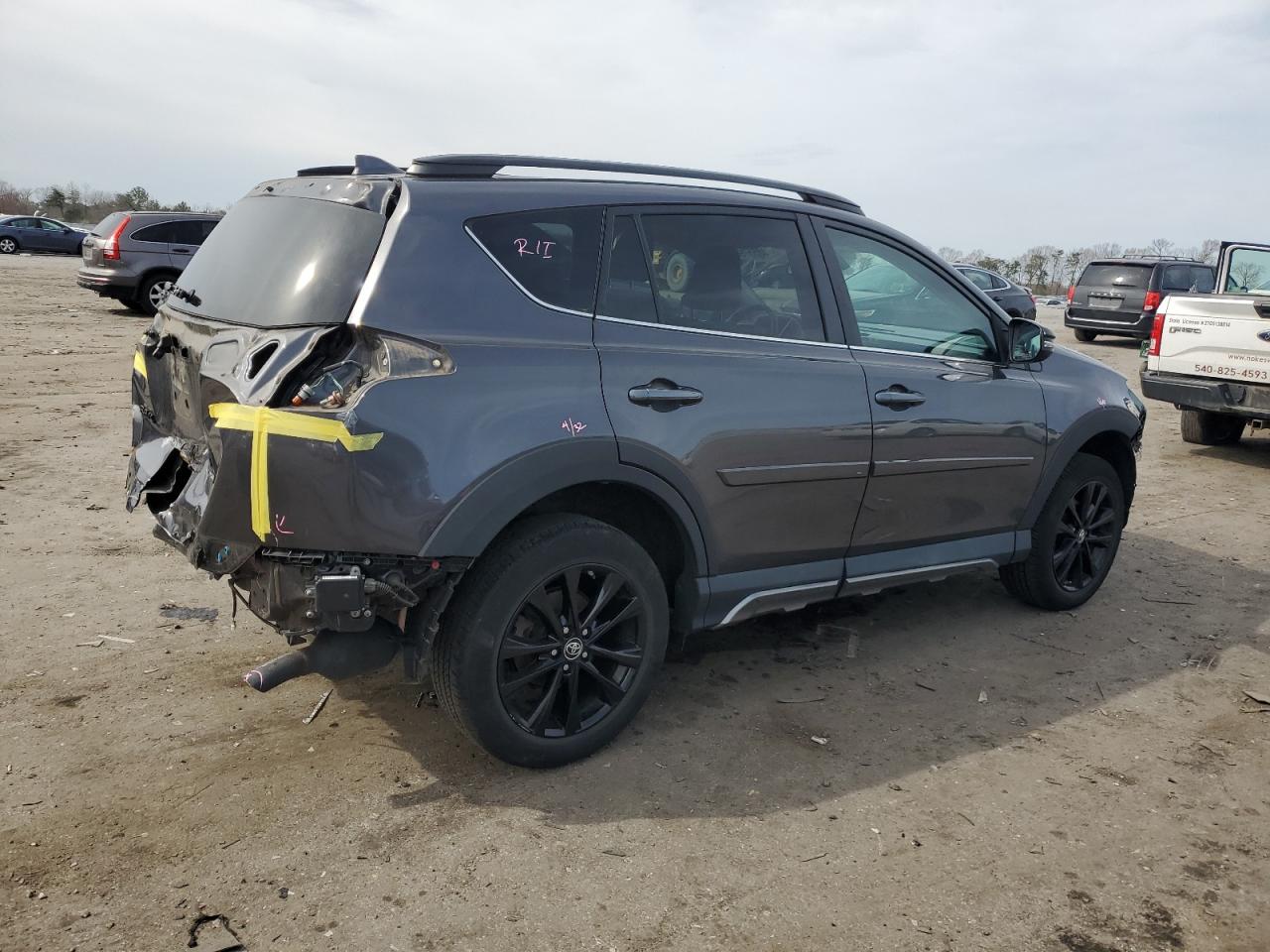 Photo 2 VIN: 2T3RFREV8JW739323 - TOYOTA RAV 4 