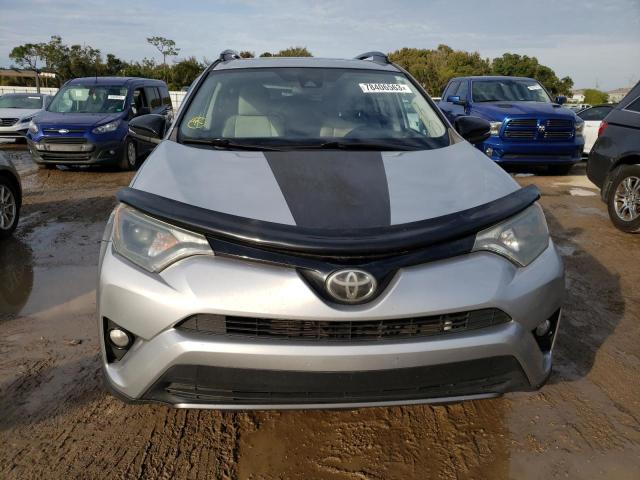 Photo 4 VIN: 2T3RFREV8JW741430 - TOYOTA RAV4 