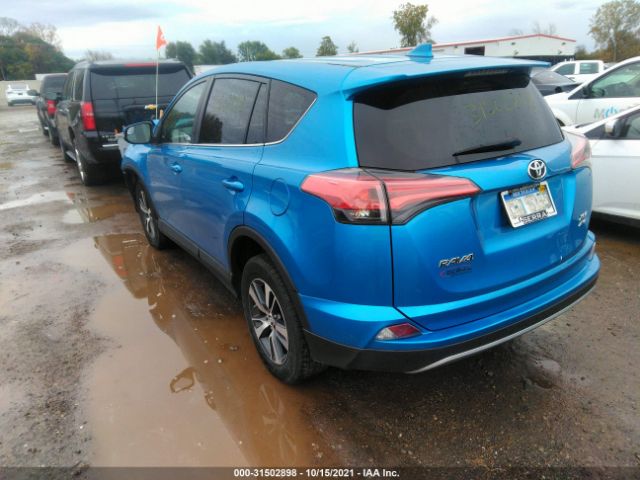 Photo 2 VIN: 2T3RFREV8JW754582 - TOYOTA RAV4 