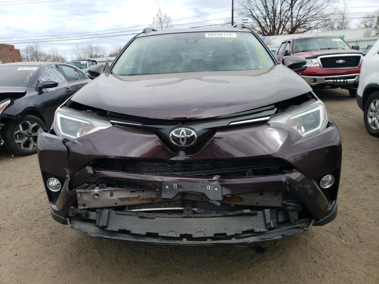 Photo 4 VIN: 2T3RFREV8JW847506 - TOYOTA RAV 4 