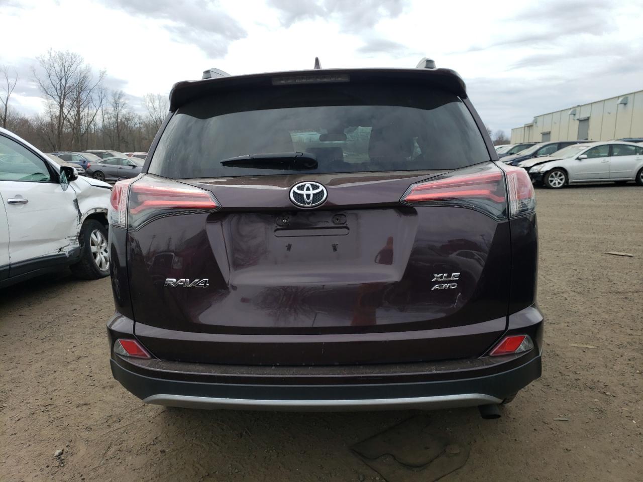 Photo 5 VIN: 2T3RFREV8JW847506 - TOYOTA RAV 4 