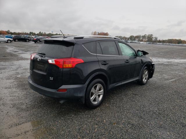 Photo 3 VIN: 2T3RFREV9FW300185 - TOYOTA RAV4 XLE 