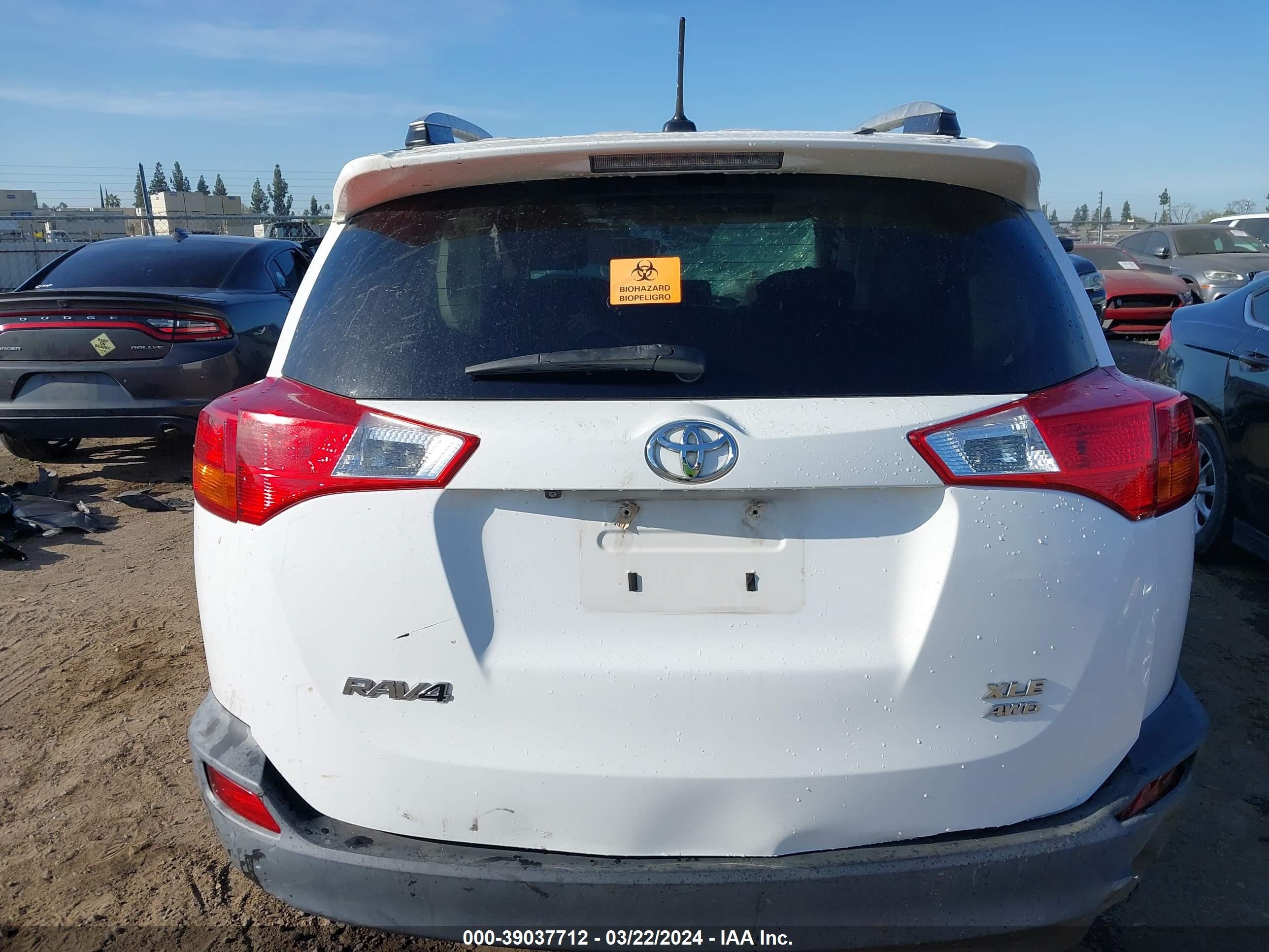 Photo 15 VIN: 2T3RFREV9FW341643 - TOYOTA RAV 4 