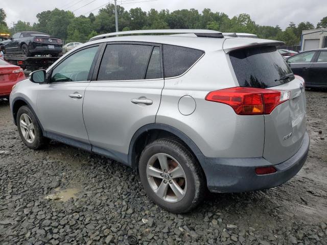 Photo 1 VIN: 2T3RFREV9FW355946 - TOYOTA RAV4 XLE 