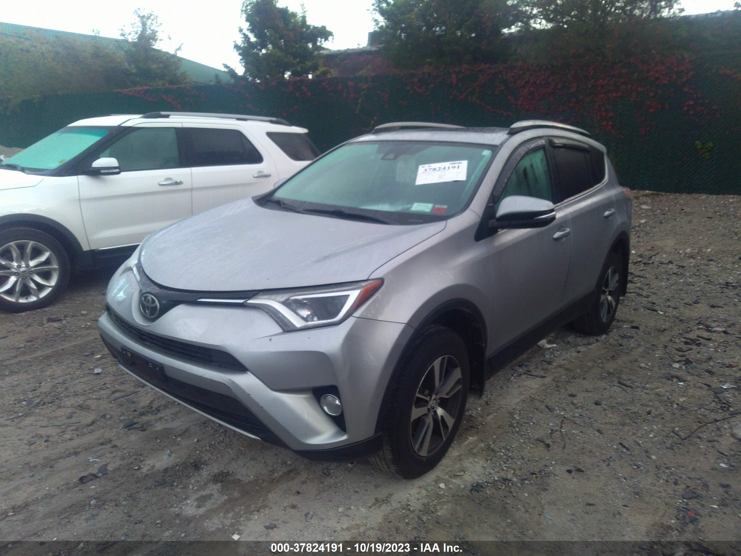 Photo 1 VIN: 2T3RFREV9HW593315 - TOYOTA RAV 4 