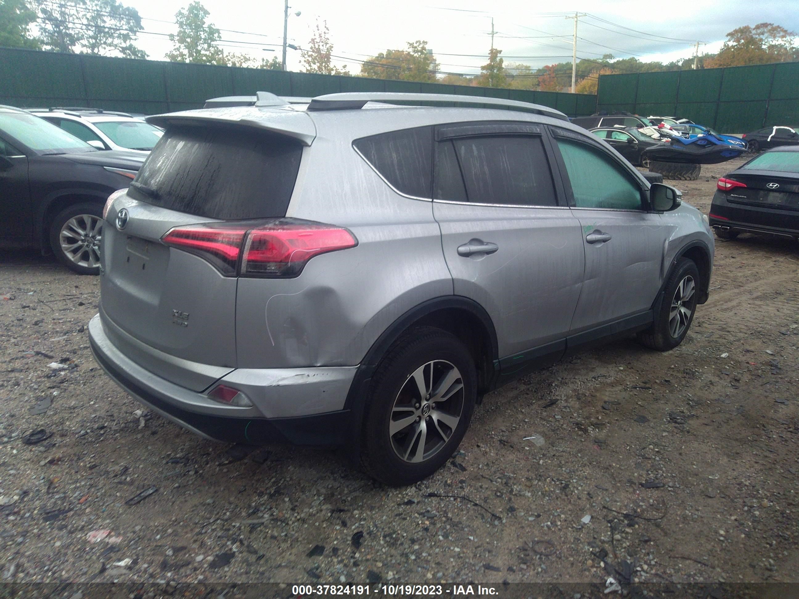 Photo 3 VIN: 2T3RFREV9HW593315 - TOYOTA RAV 4 