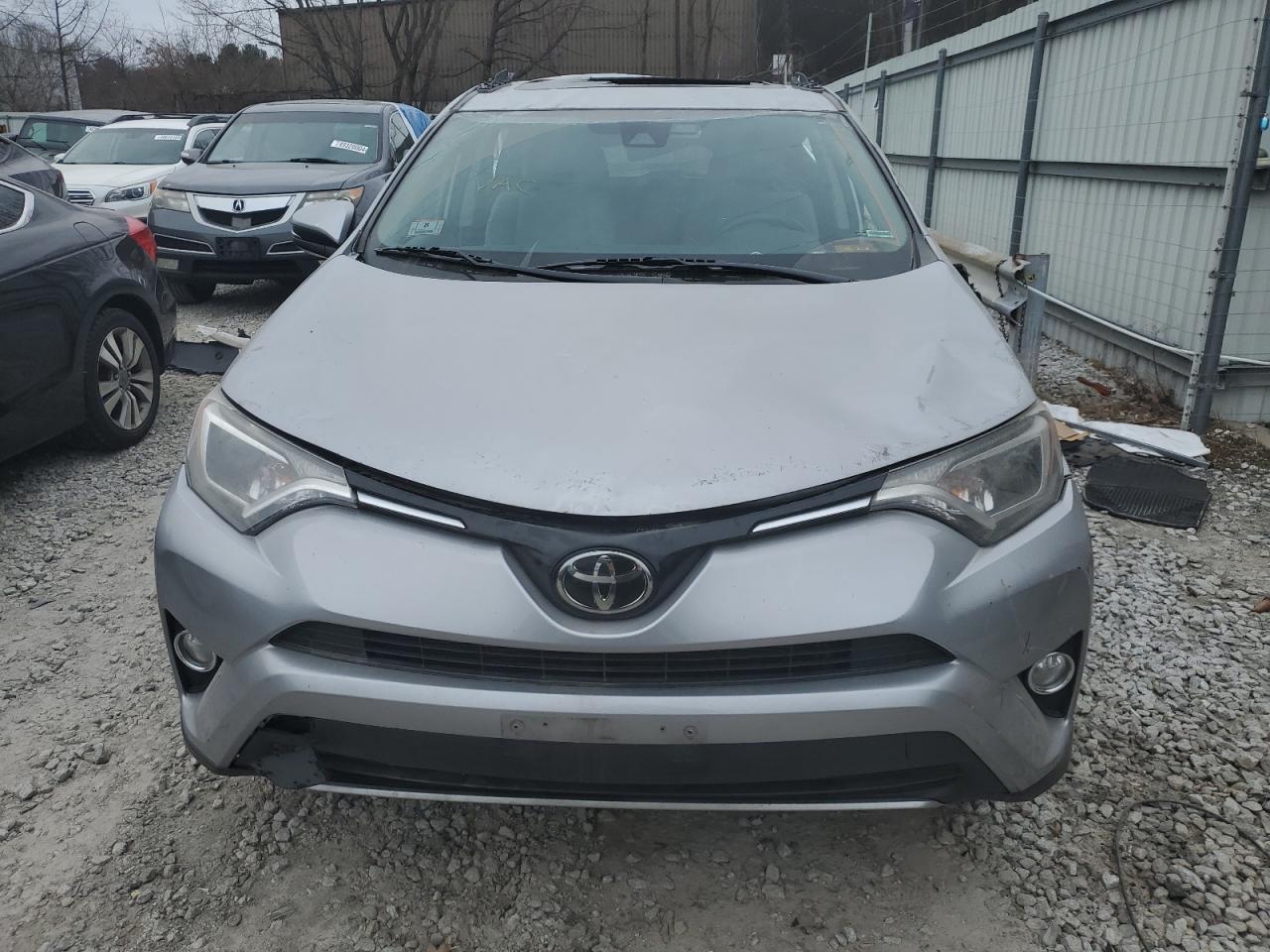 Photo 4 VIN: 2T3RFREV9HW594822 - TOYOTA RAV 4 