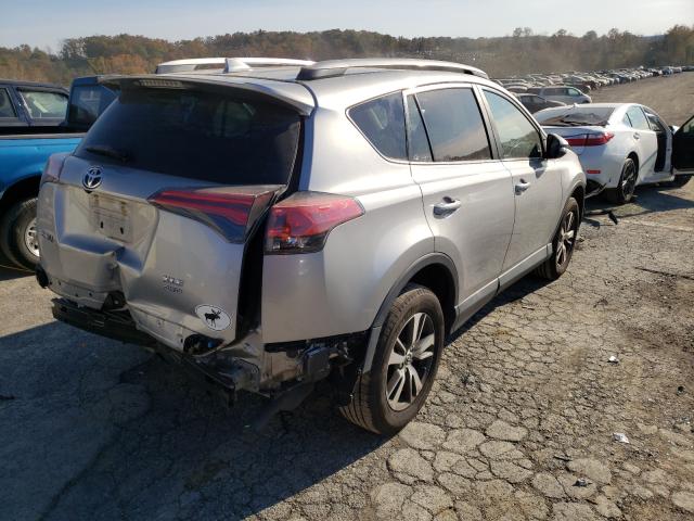 Photo 3 VIN: 2T3RFREV9HW600280 - TOYOTA RAV4 XLE 