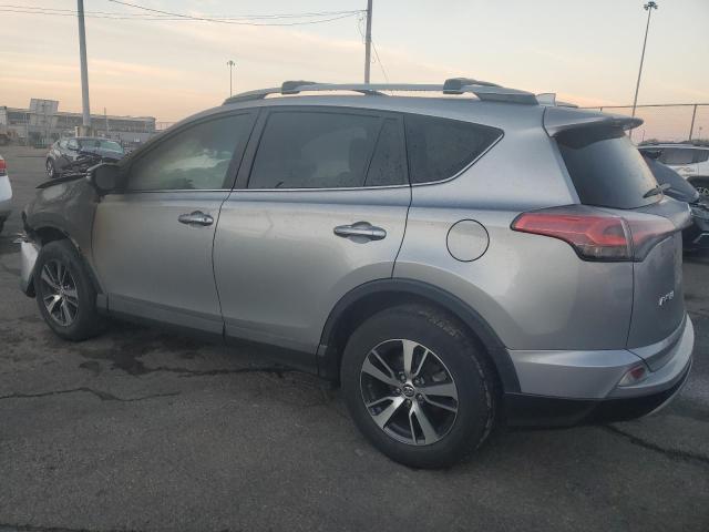 Photo 1 VIN: 2T3RFREV9HW688487 - TOYOTA RAV4 XLE 