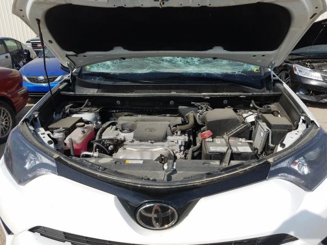 Photo 6 VIN: 2T3RFREV9JW702099 - TOYOTA RAV4 ADVEN 