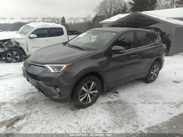 Photo 1 VIN: 2T3RFREV9JW789499 - TOYOTA RAV4 