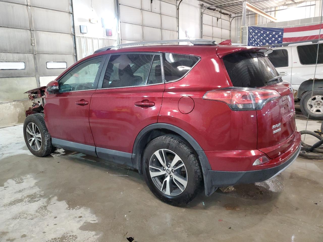 Photo 1 VIN: 2T3RFREV9JW852858 - TOYOTA RAV 4 