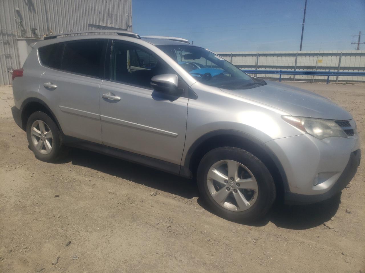 Photo 3 VIN: 2T3RFREVXDW052655 - TOYOTA RAV 4 