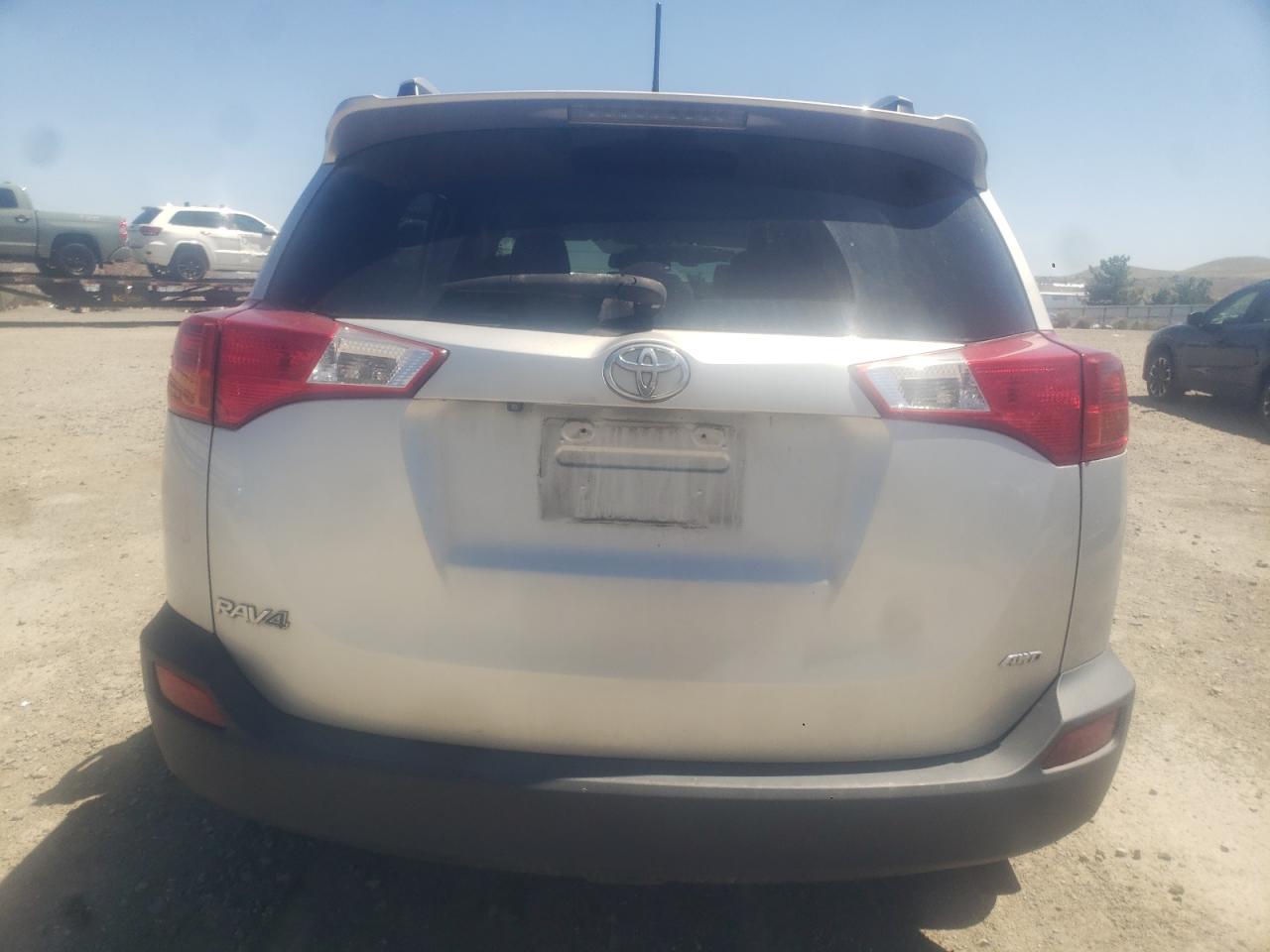 Photo 5 VIN: 2T3RFREVXDW052655 - TOYOTA RAV 4 