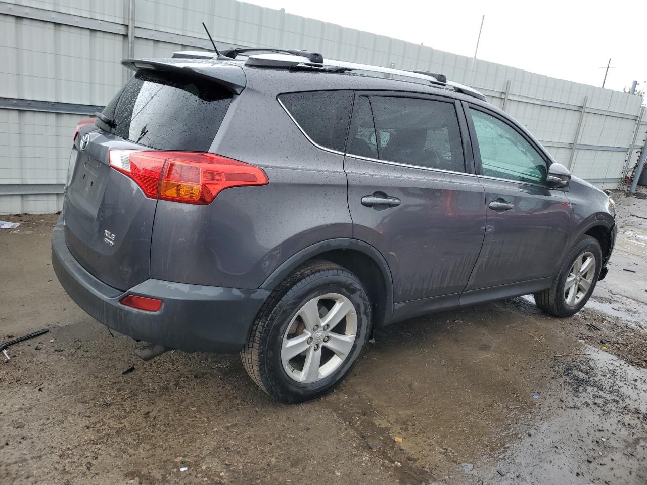 Photo 2 VIN: 2T3RFREVXDW099457 - TOYOTA RAV 4 