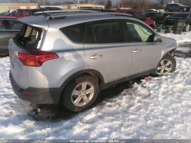 Photo 3 VIN: 2T3RFREVXEW141613 - TOYOTA RAV4 