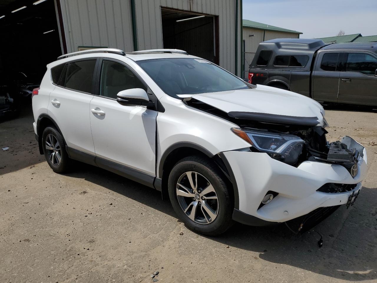 Photo 3 VIN: 2T3RFREVXHW621946 - TOYOTA RAV 4 