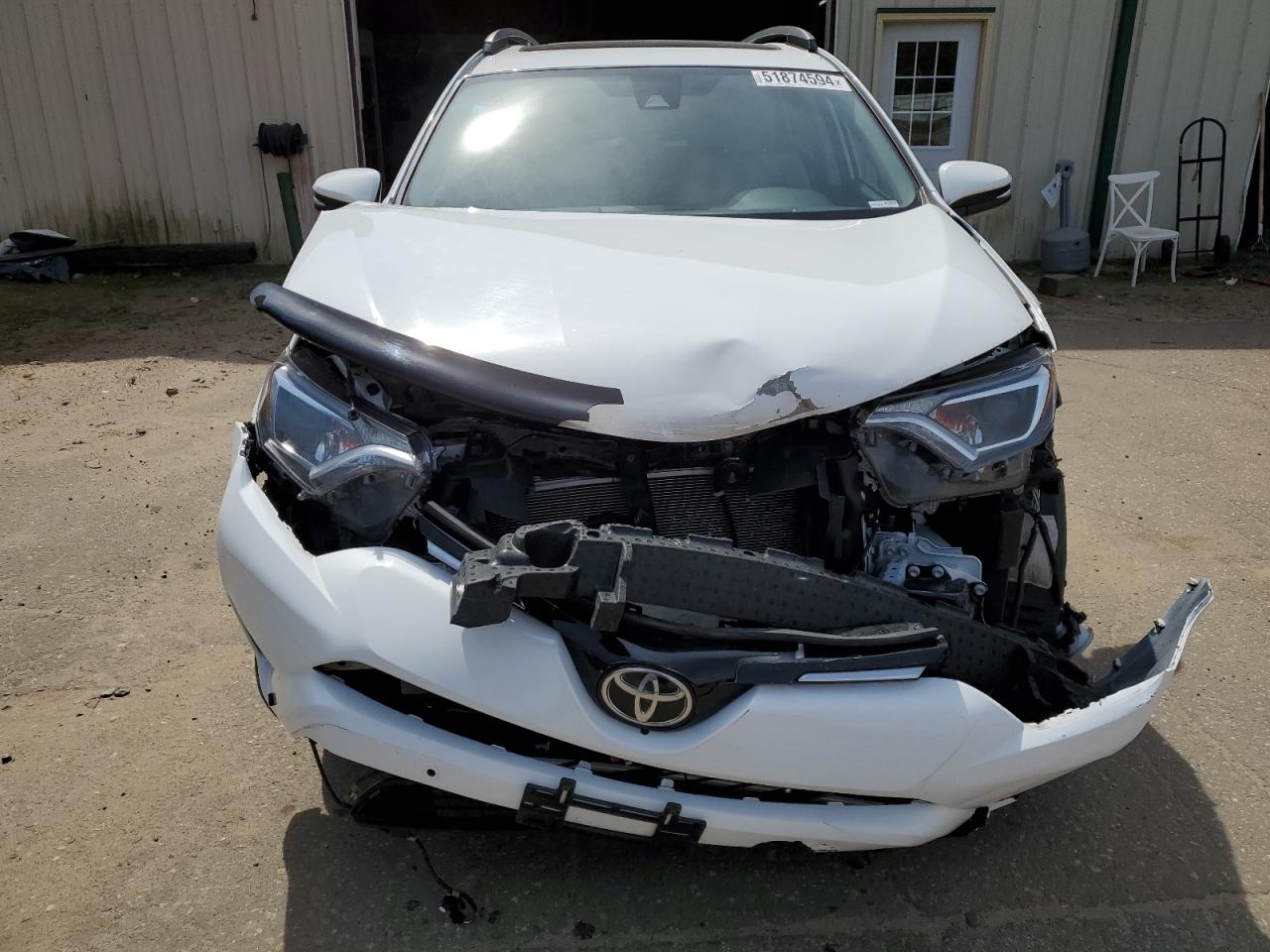 Photo 4 VIN: 2T3RFREVXHW621946 - TOYOTA RAV 4 