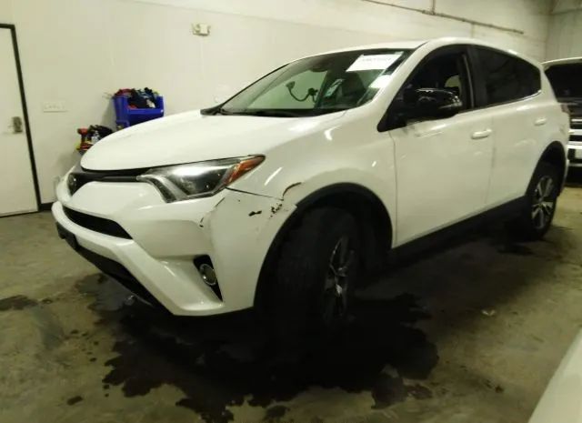 Photo 1 VIN: 2T3RFREVXHW632977 - TOYOTA RAV4 