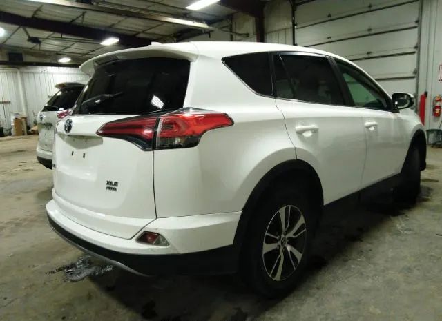 Photo 3 VIN: 2T3RFREVXHW632977 - TOYOTA RAV4 