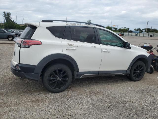 Photo 2 VIN: 2T3RFREVXJW718408 - TOYOTA RAV4 ADVEN 