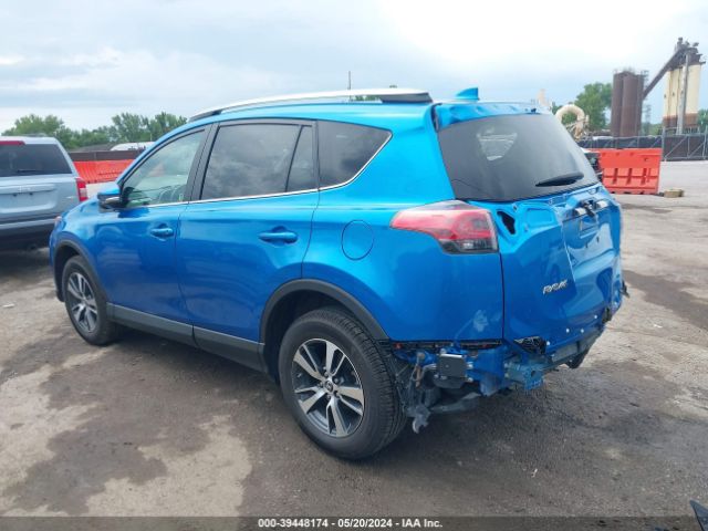 Photo 2 VIN: 2T3RFREVXJW745558 - TOYOTA RAV4 