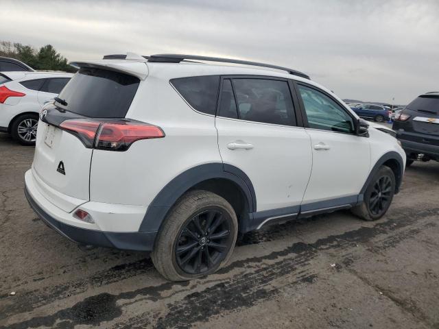 Photo 2 VIN: 2T3RFREVXJW765082 - TOYOTA RAV4 ADVEN 