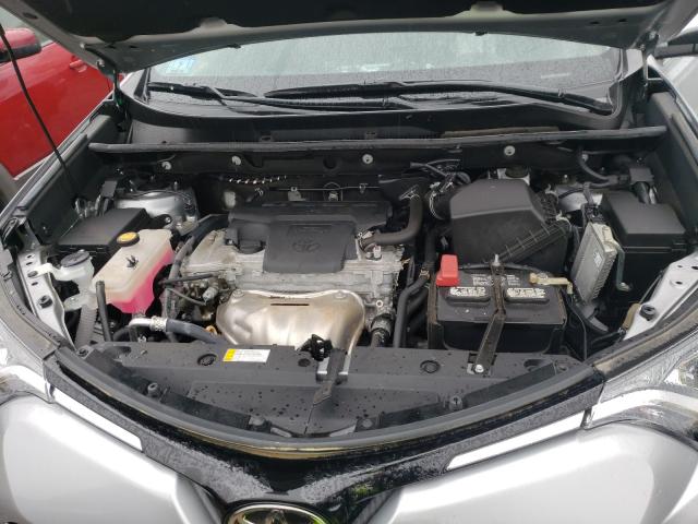 Photo 6 VIN: 2T3RFREVXJW773358 - TOYOTA RAV4 