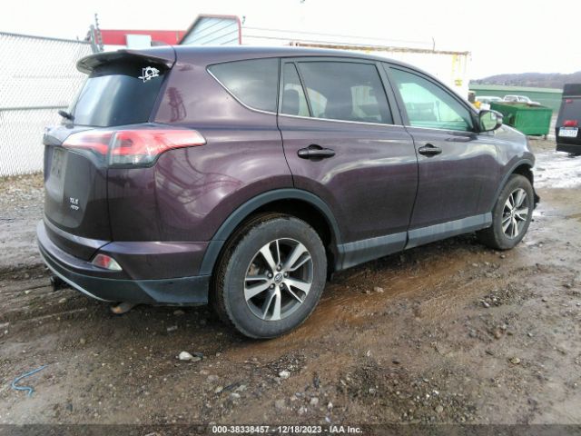 Photo 3 VIN: 2T3RFREVXJW819626 - TOYOTA RAV4 