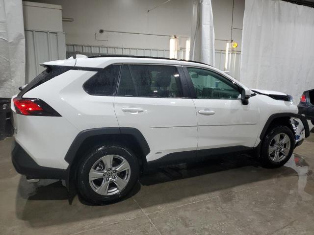 Photo 2 VIN: 2T3RWRFV2RW204577 - TOYOTA RAV4 XLE 