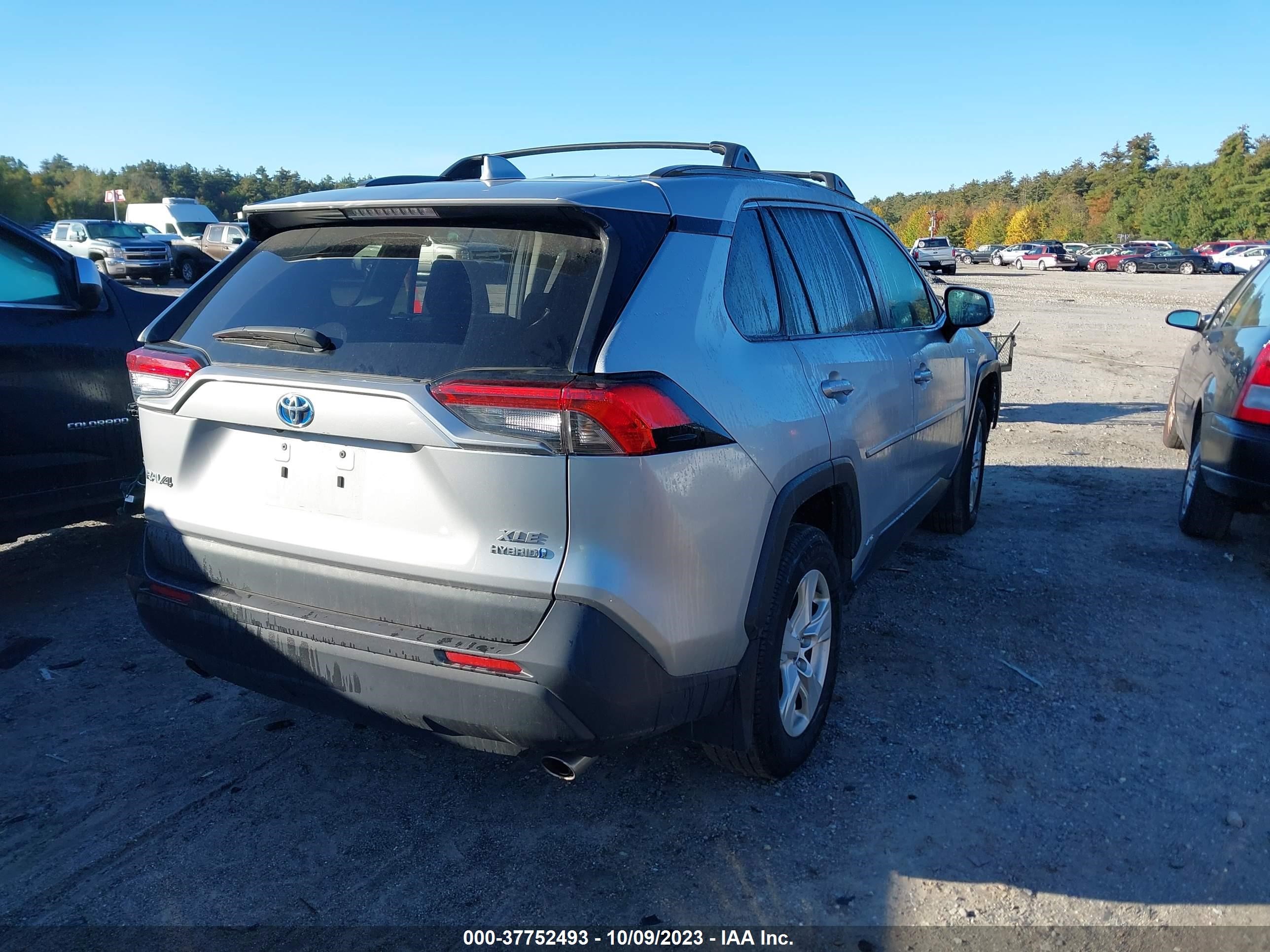 Photo 3 VIN: 2T3RWRFV9LW046729 - TOYOTA RAV4 