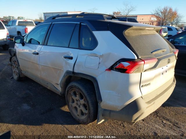 Photo 2 VIN: 2T3UWRFV0RW215801 - TOYOTA RAV4 