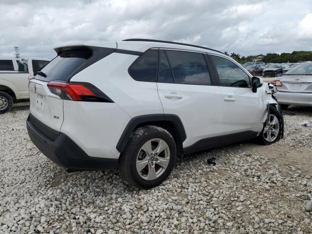 Photo 2 VIN: 2T3W1RFV0MC136940 - TOYOTA RAV4 XLE 