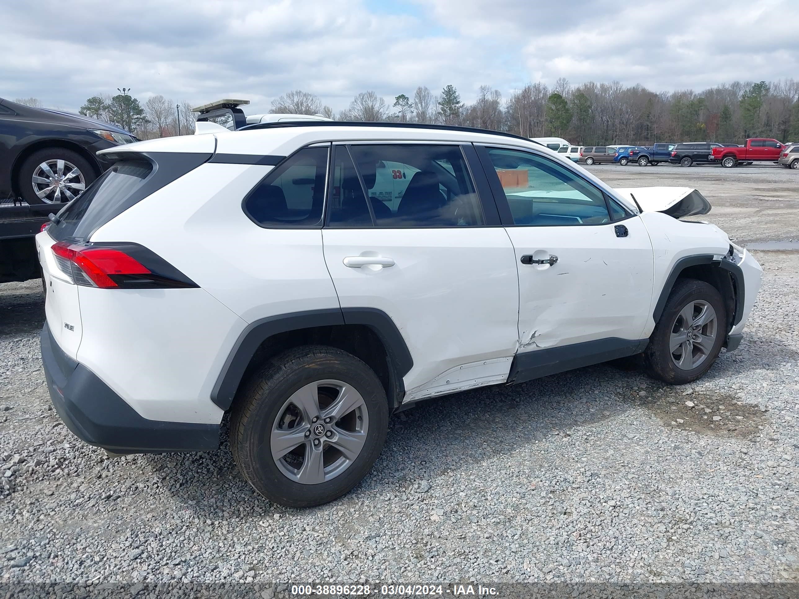 Photo 3 VIN: 2T3W1RFV0NW190092 - TOYOTA RAV 4 