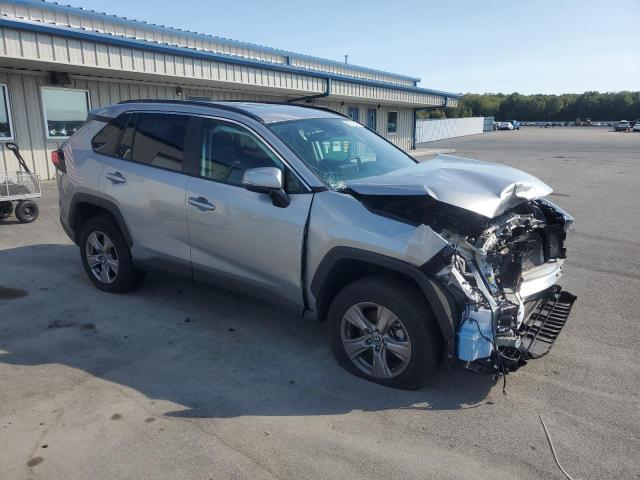 Photo 3 VIN: 2T3W1RFV0PW274870 - TOYOTA RAV4 XLE 