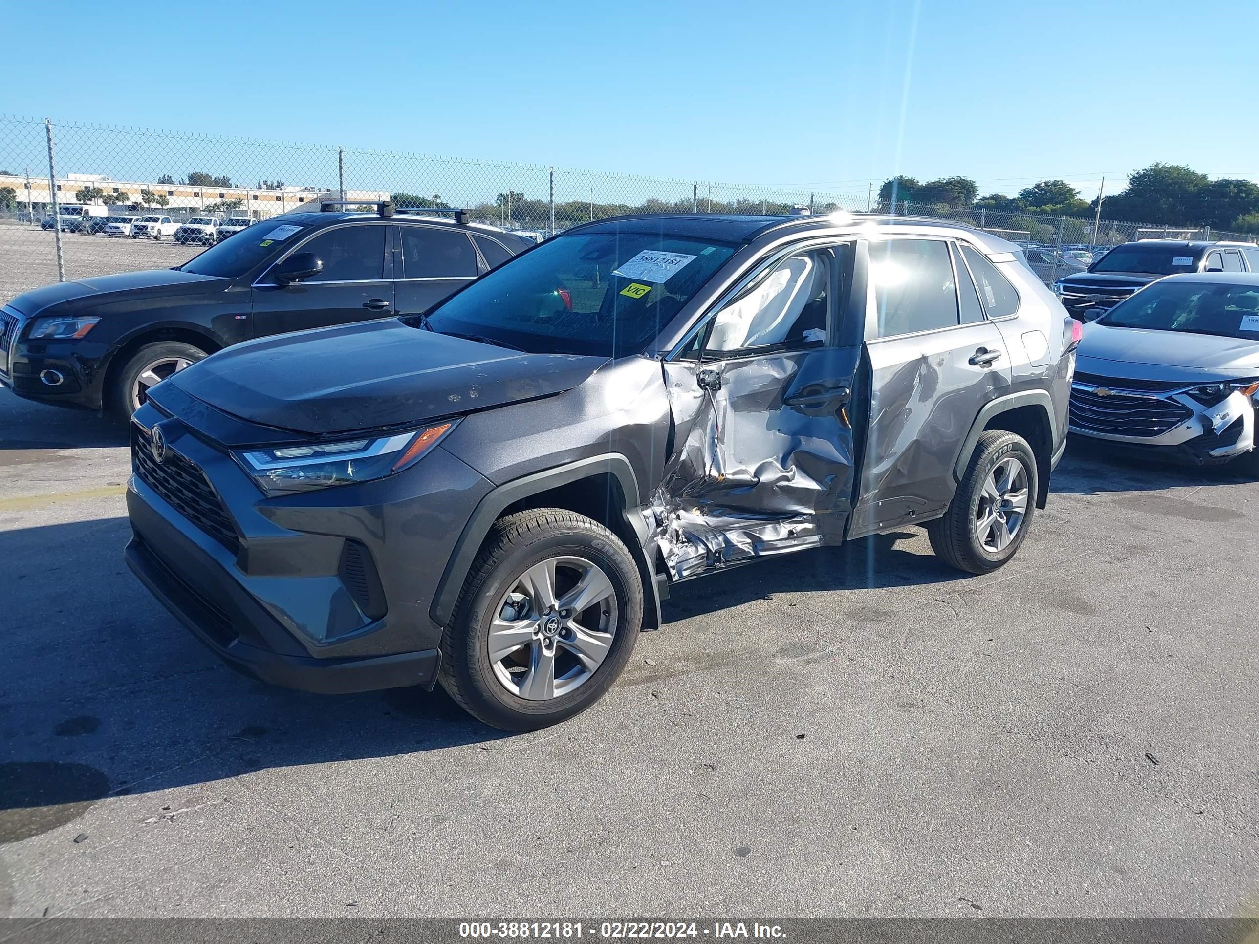 Photo 1 VIN: 2T3W1RFV0RC254025 - TOYOTA RAV 4 