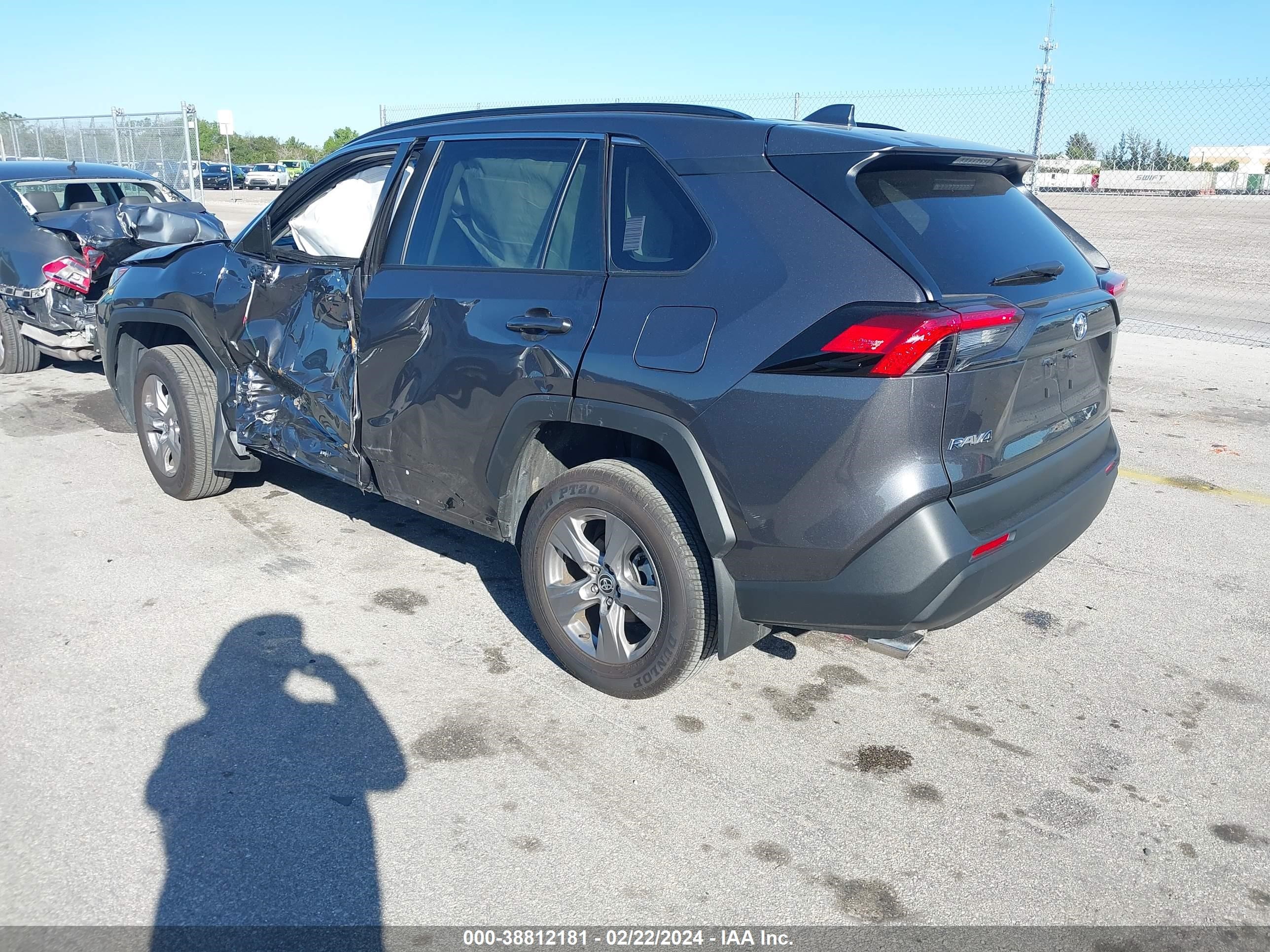 Photo 2 VIN: 2T3W1RFV0RC254025 - TOYOTA RAV 4 