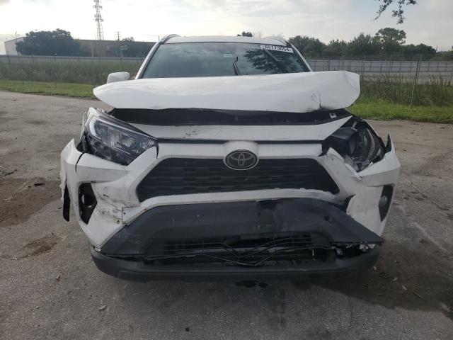 Photo 4 VIN: 2T3W1RFV1MC167856 - TOYOTA RAV4 XLE 