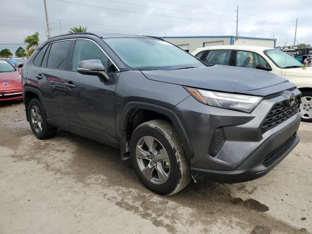 Photo 3 VIN: 2T3W1RFV1RC257063 - TOYOTA RAV4 XLE 