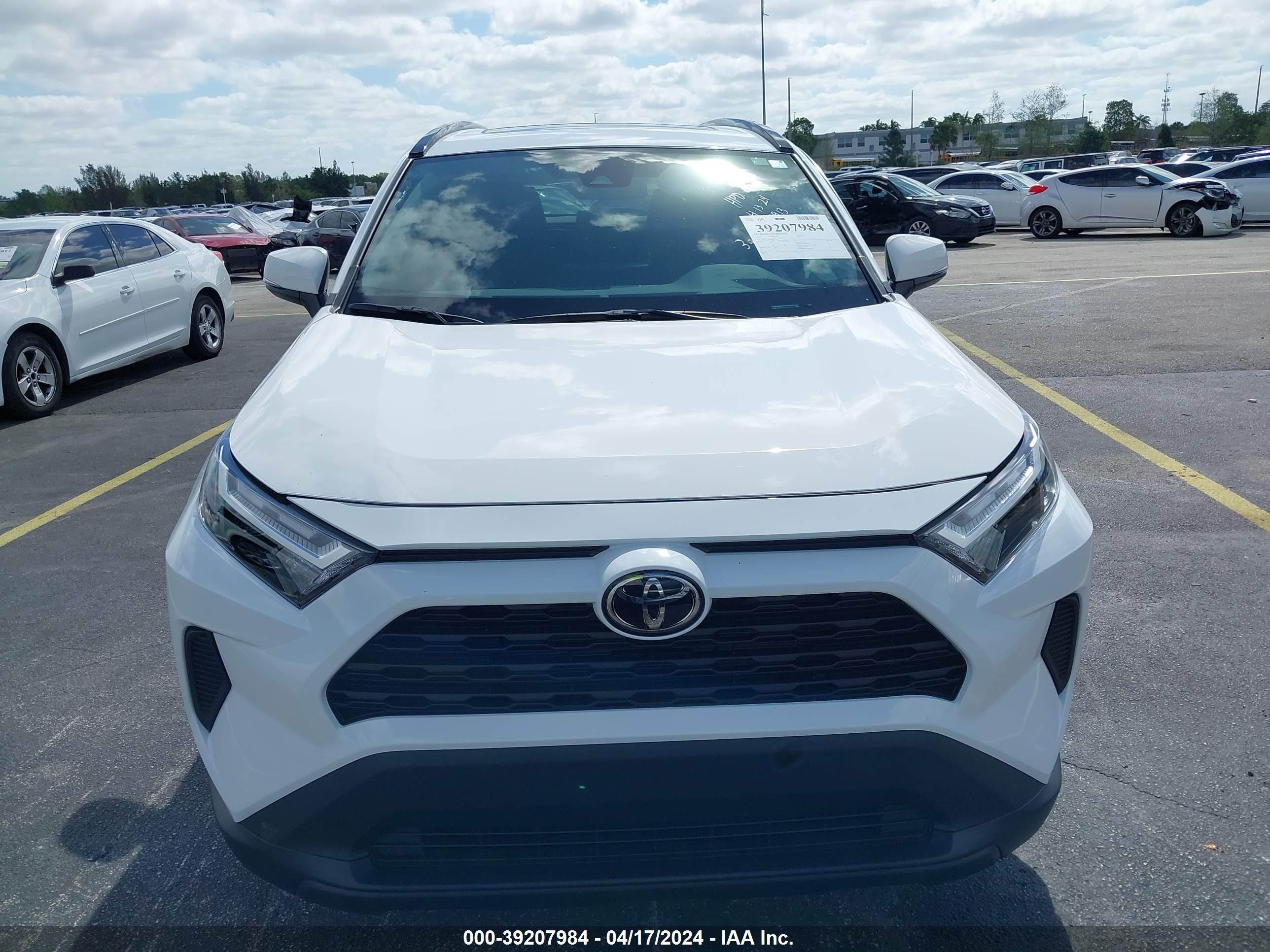 Photo 11 VIN: 2T3W1RFV1RW329913 - TOYOTA RAV 4 